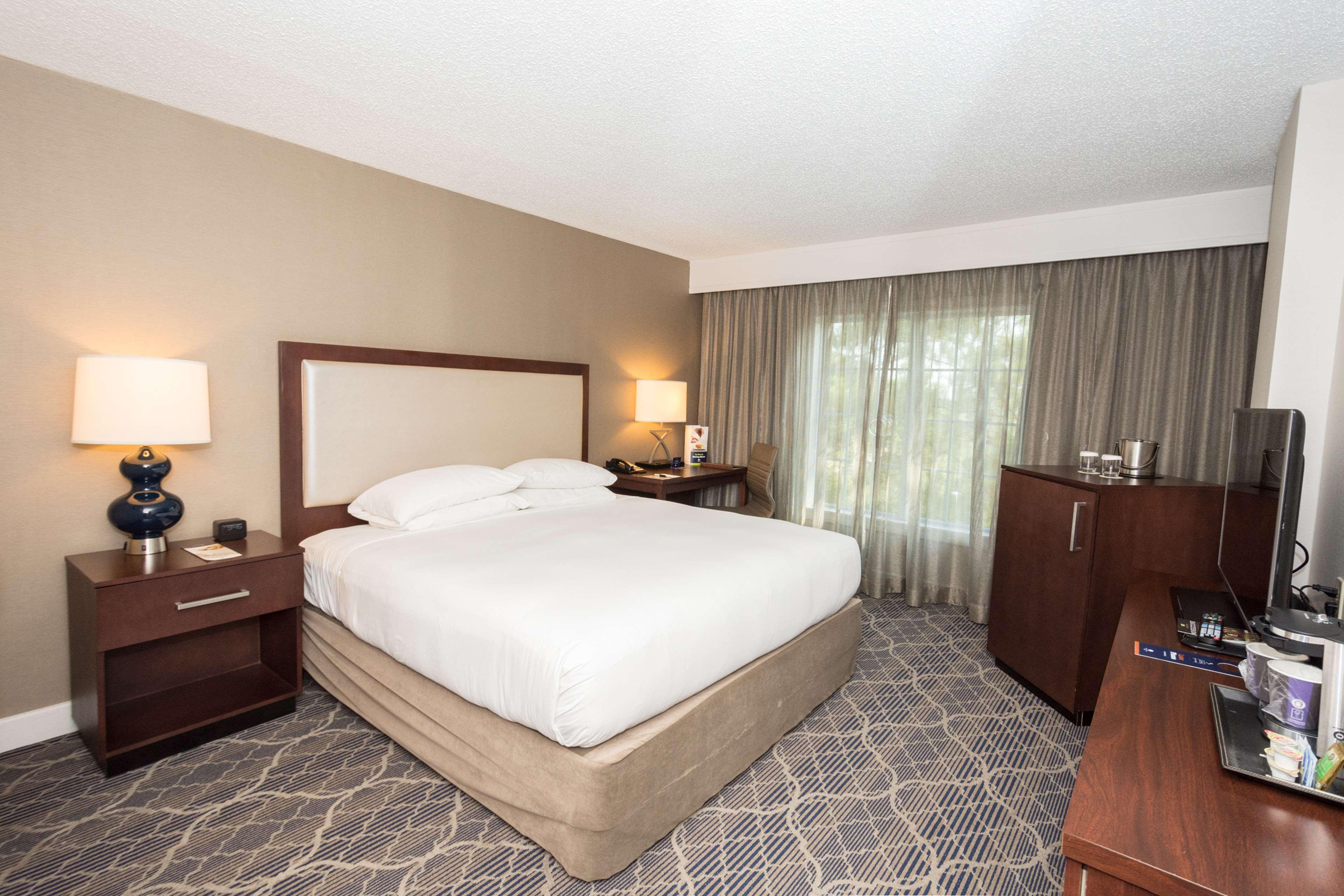Doubletree Suites By Hilton At The Battery Atlanta Smyrna Eksteriør billede