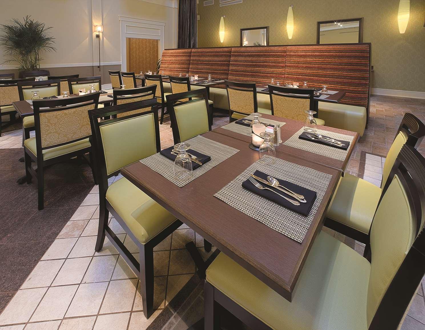 Doubletree Suites By Hilton At The Battery Atlanta Smyrna Eksteriør billede