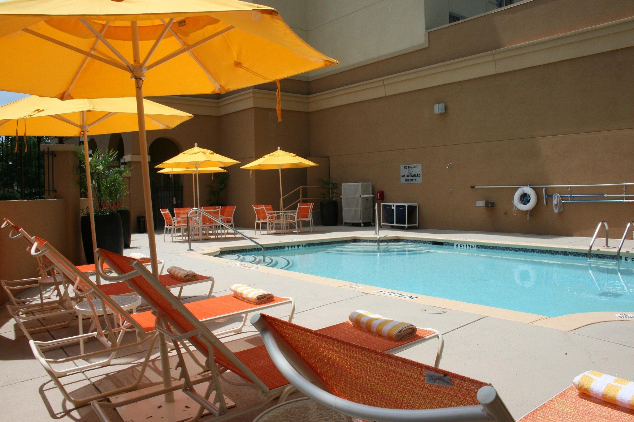 Doubletree Suites By Hilton At The Battery Atlanta Smyrna Eksteriør billede