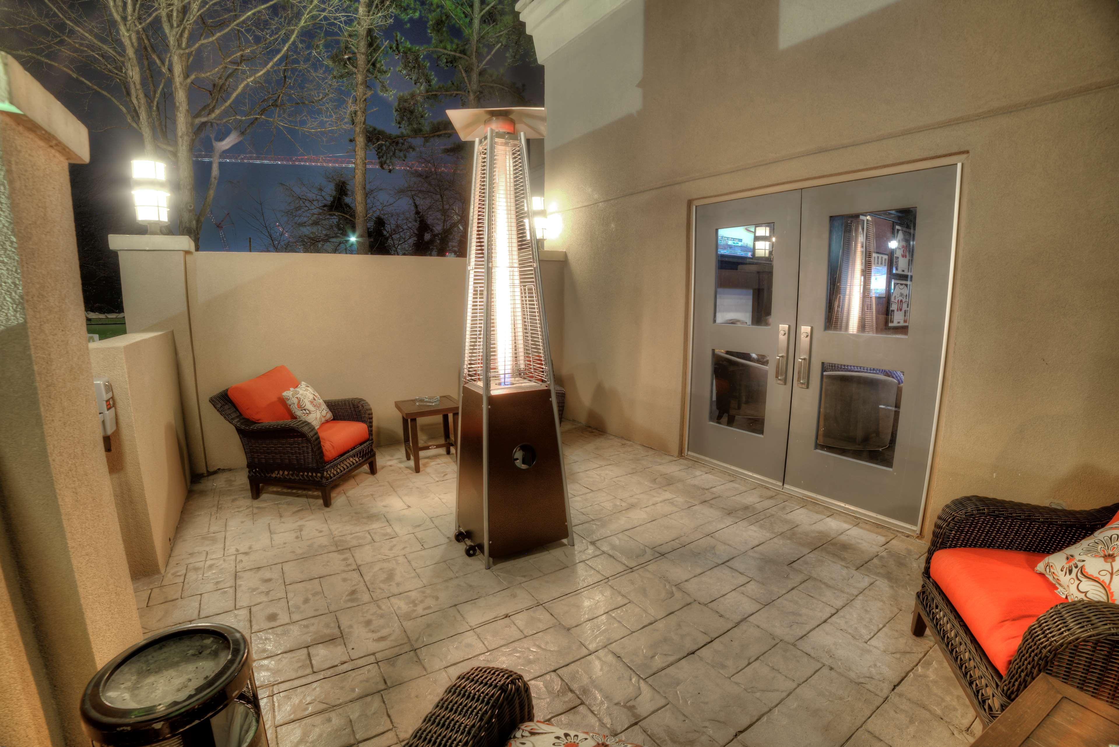 Doubletree Suites By Hilton At The Battery Atlanta Smyrna Eksteriør billede