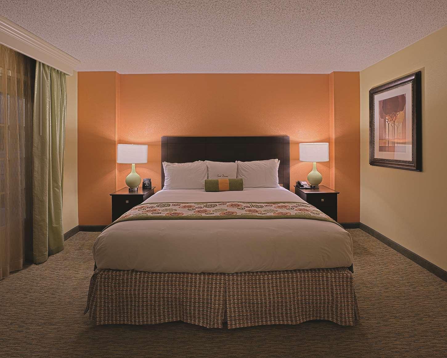 Doubletree Suites By Hilton At The Battery Atlanta Smyrna Eksteriør billede
