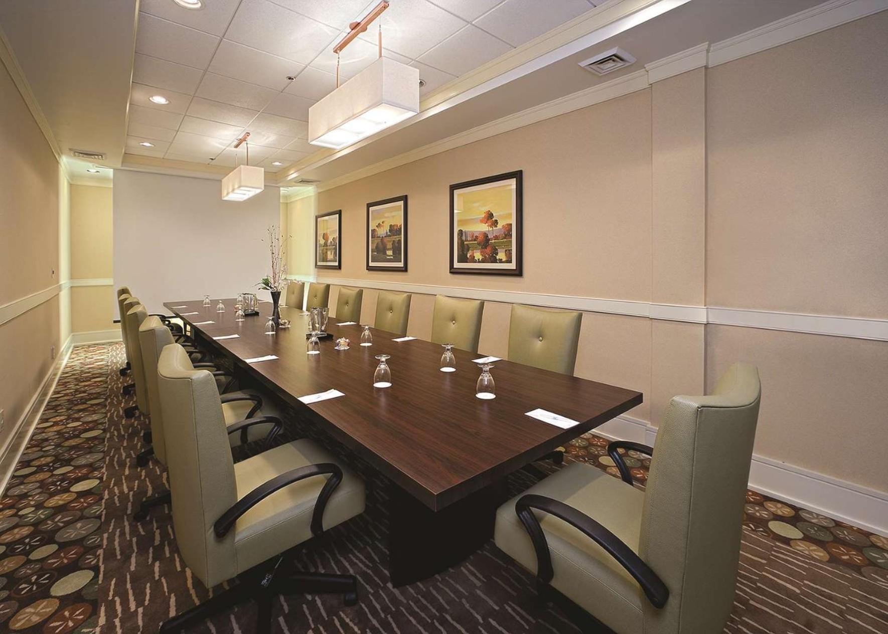 Doubletree Suites By Hilton At The Battery Atlanta Smyrna Eksteriør billede