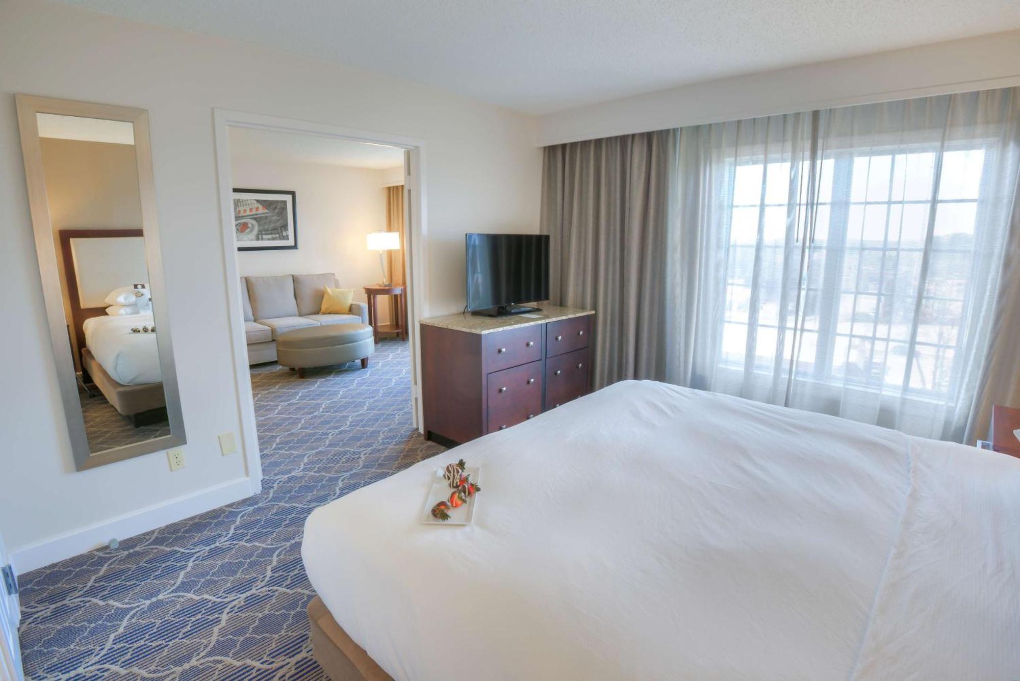 Doubletree Suites By Hilton At The Battery Atlanta Smyrna Eksteriør billede