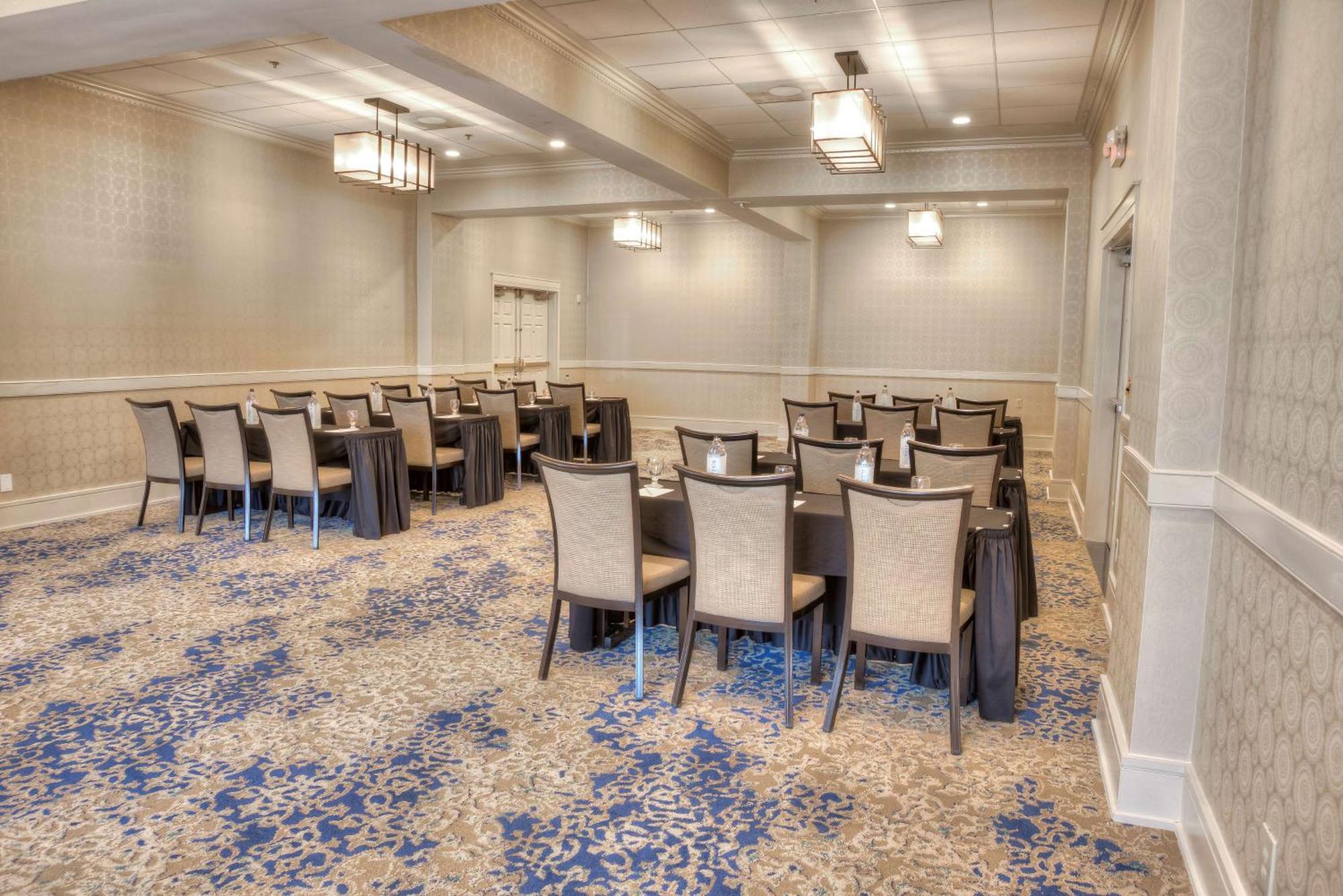 Doubletree Suites By Hilton At The Battery Atlanta Smyrna Eksteriør billede