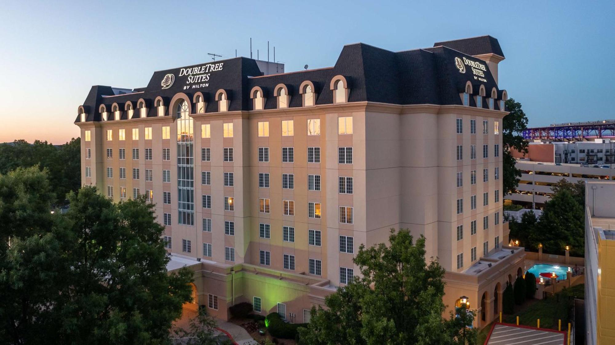 Doubletree Suites By Hilton At The Battery Atlanta Smyrna Eksteriør billede
